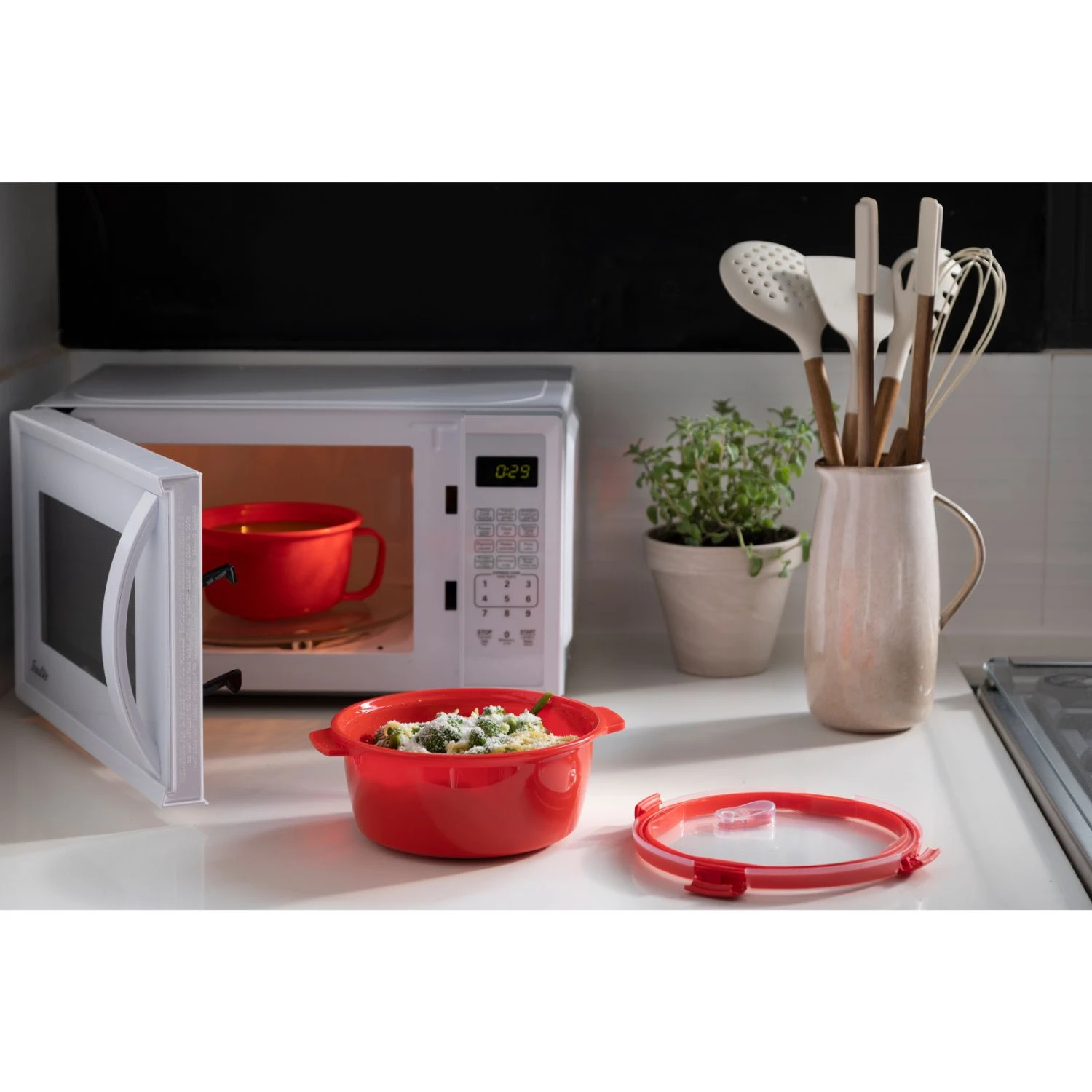 Curver Smart Magnetron Eco Vershoudbakje 1,6 L Rond Rood 3 Curver Smart Magnetron Eco Vershoudbakje 1,6 L Rond Rood - Afbeelding 3