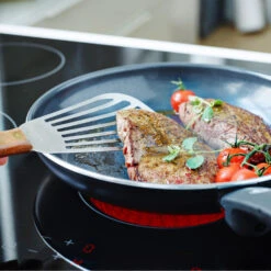 GreenPan Cambridge Black Koekenpan Ø24 Cm (voor Alle Warmtebronnen) -Keukenartikelen Verkoop 101 3893 6 1